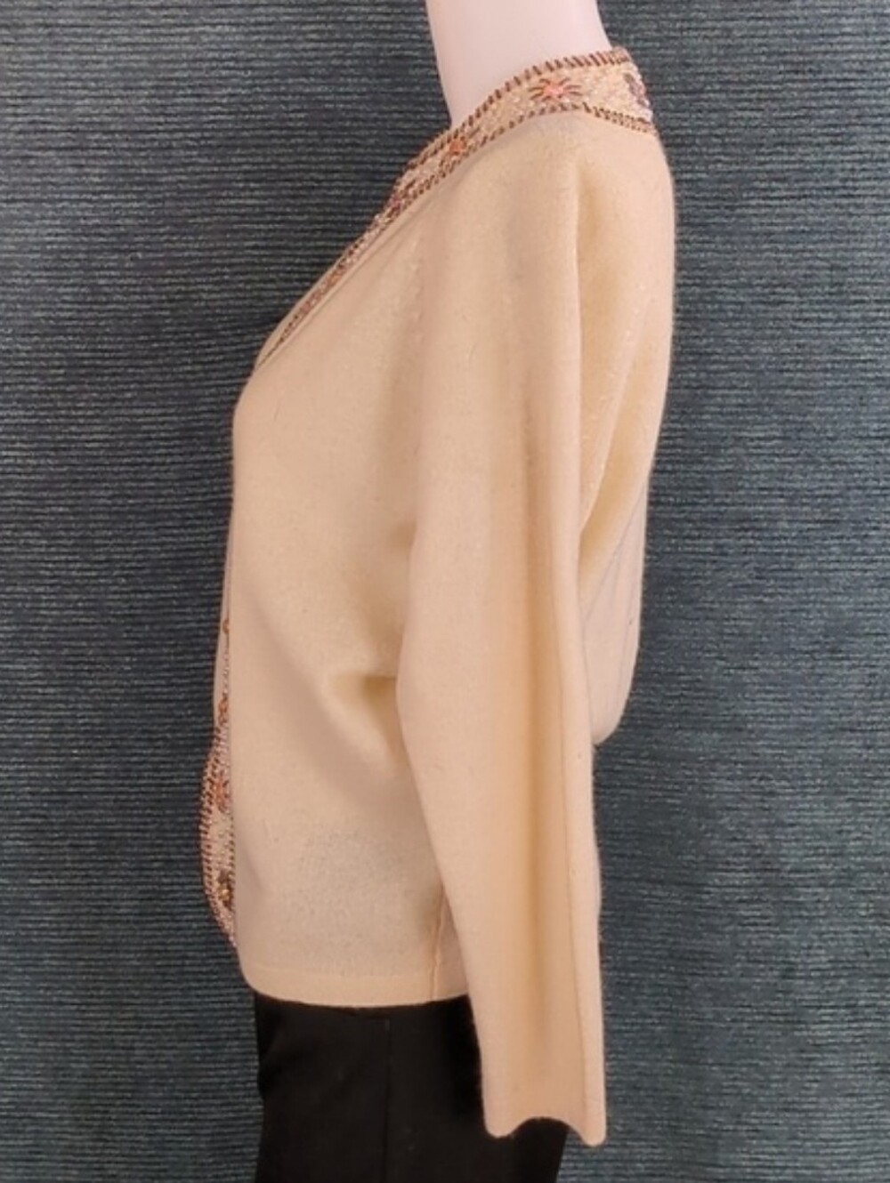 Vintage Marshall Field & Company Beaded Wool/Angora Sweater - Picture 6 of 16
